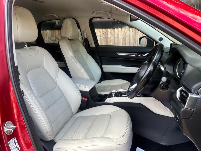 Mazda CX-5 view 3