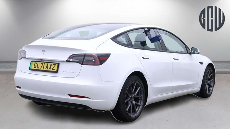 Tesla Model 3 view 4