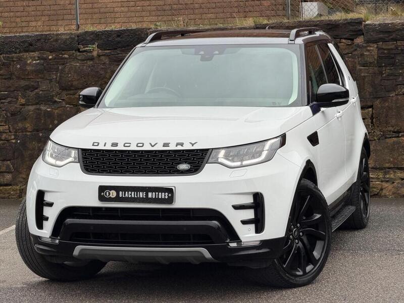 Land Rover Discovery view 3
