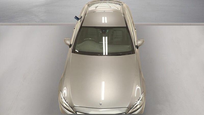 Mercedes-Benz C-Class view 4