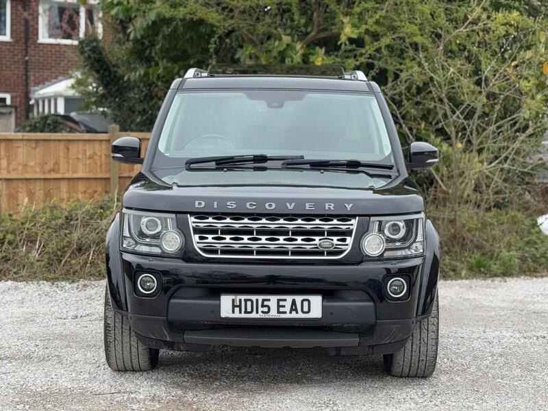 Land Rover Discovery view 4