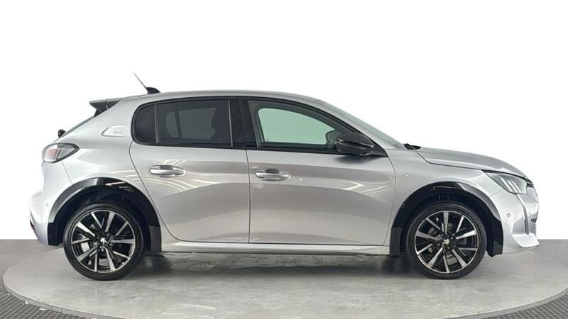 Peugeot 208 view 3
