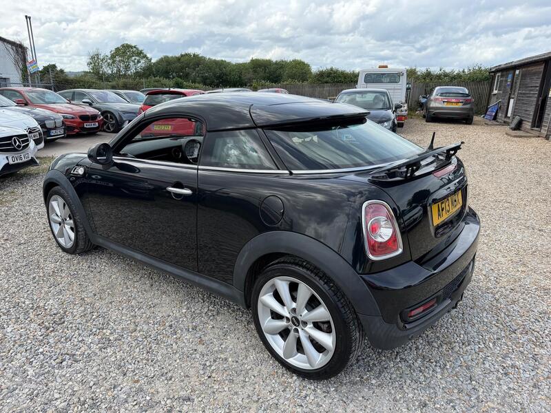 Mini Cooper view 6