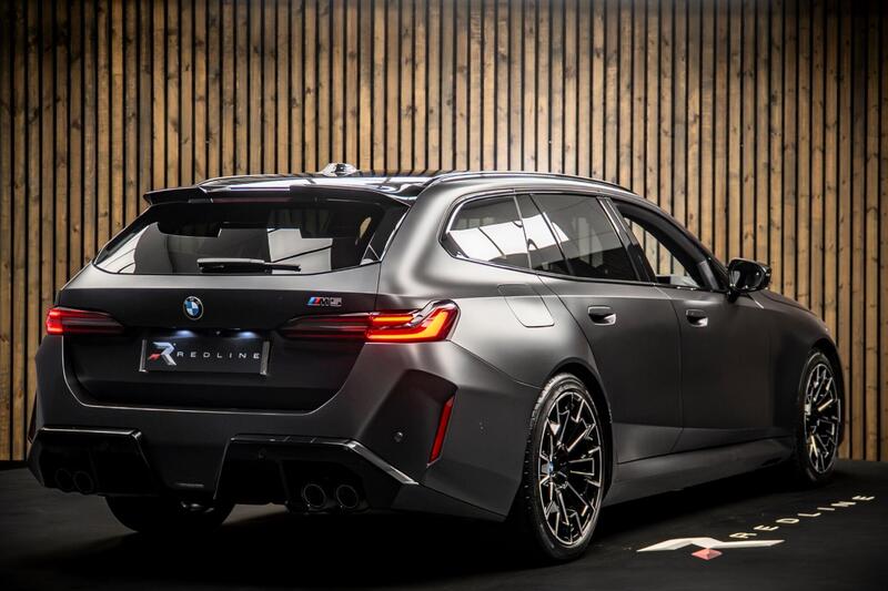 BMW M5 view 4