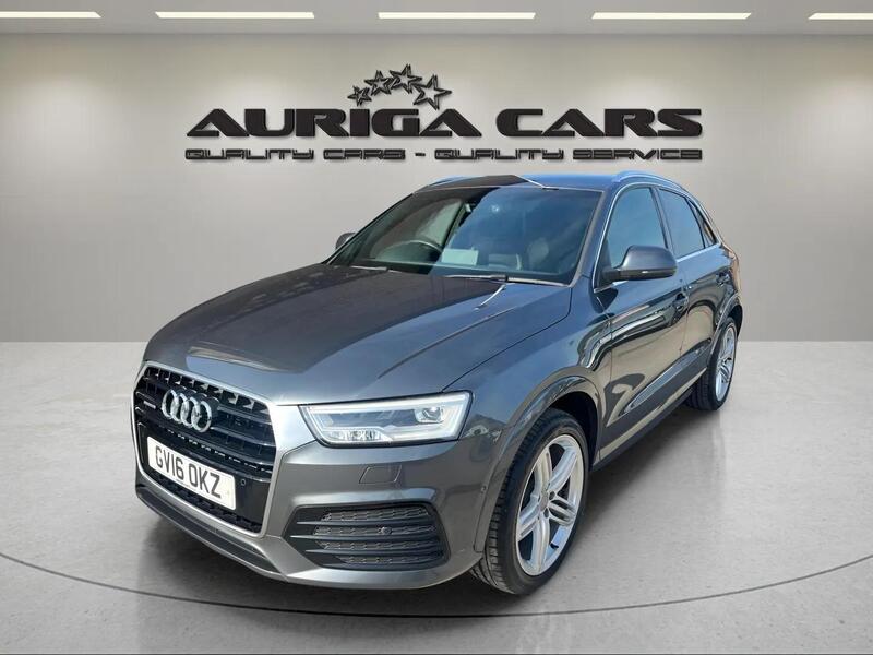 Audi Audi Q3 view 4