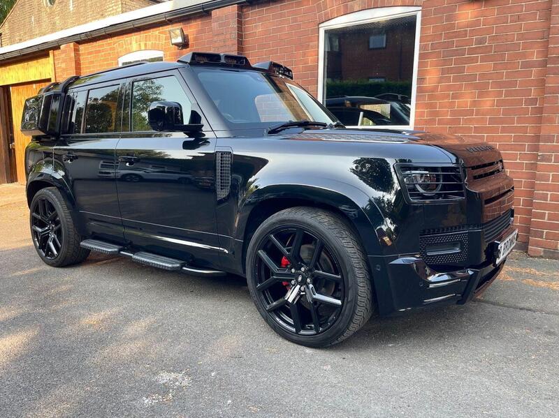 Land Rover Defender 110 main image