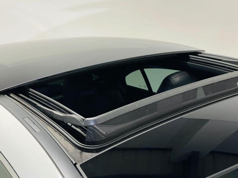 Mercedes-Benz Mercedes-Benz CLA view 3