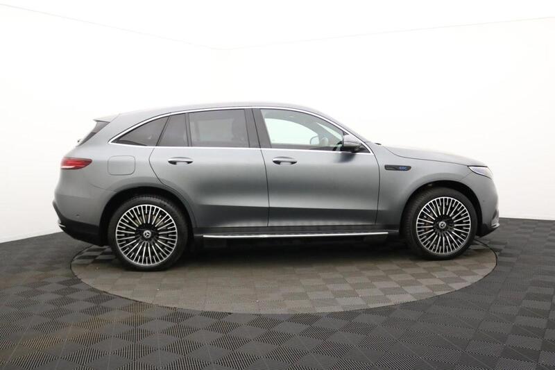 Mercedes-Benz Mercedes-Benz EQC view 2
