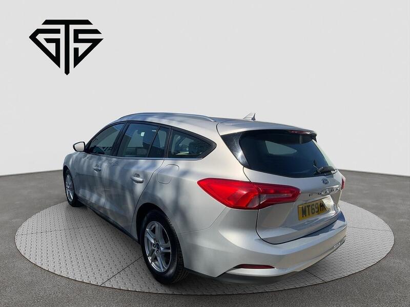 Ford Focus view 5