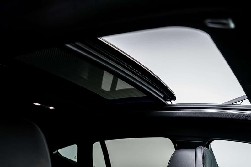 BMW X6 view 3