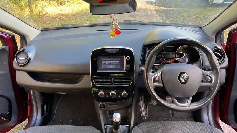 2019 Renault Clio — photo 22
