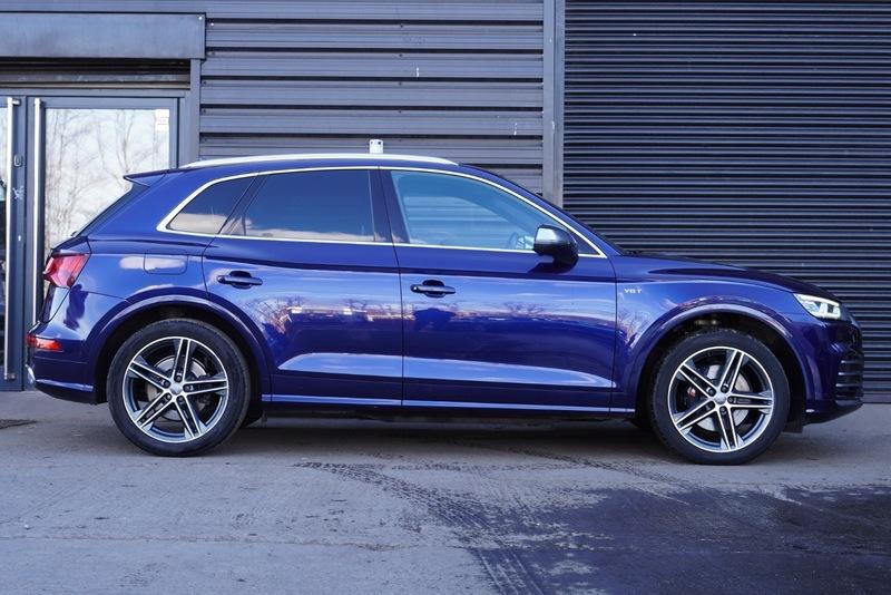 Audi SQ5 view 9