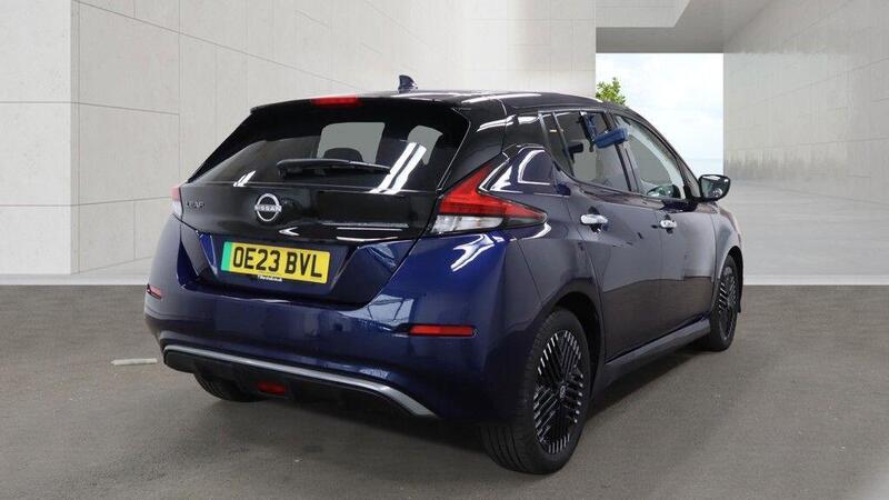 Nissan Leaf view 4