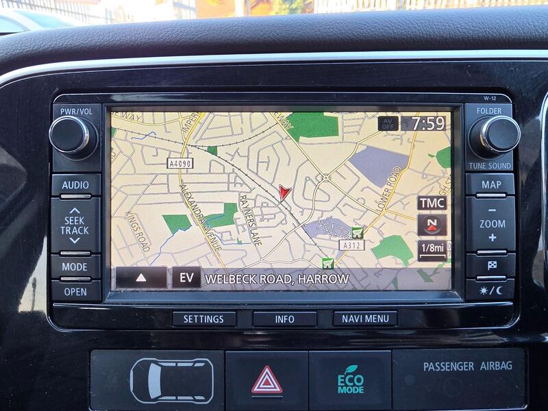 Mitsubishi Outlander 2.0h 12kWh GX4h CVT 4WD Euro 5 (s/s) 5dr thumbnail 41