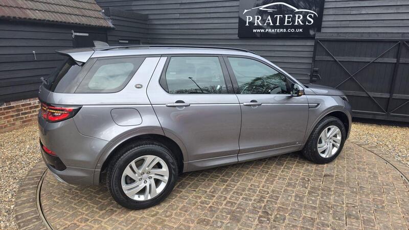 Land Rover Discovery Sport view 7