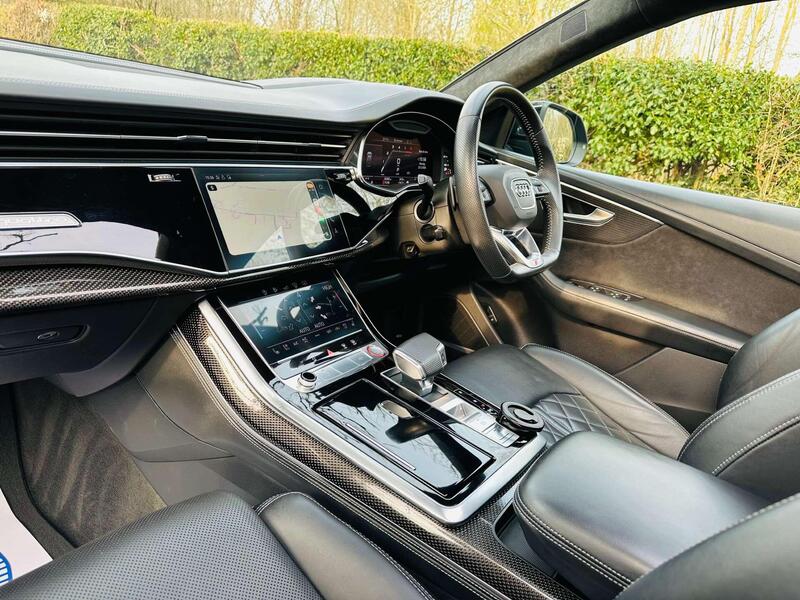 Audi Audi SQ8 view 6