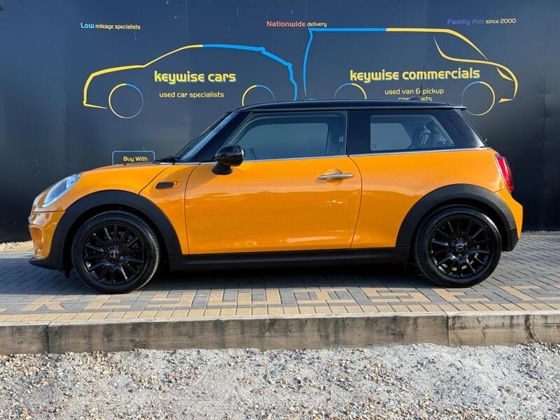 Mini Cooper view 2