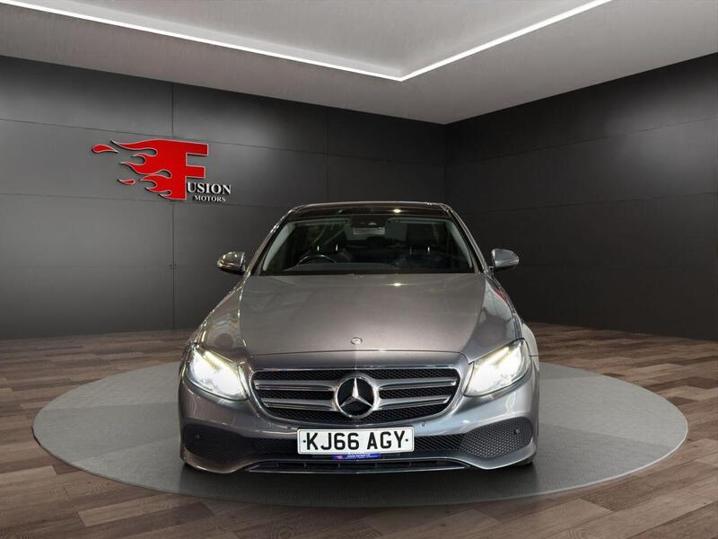 Mercedes-Benz E Class view 2