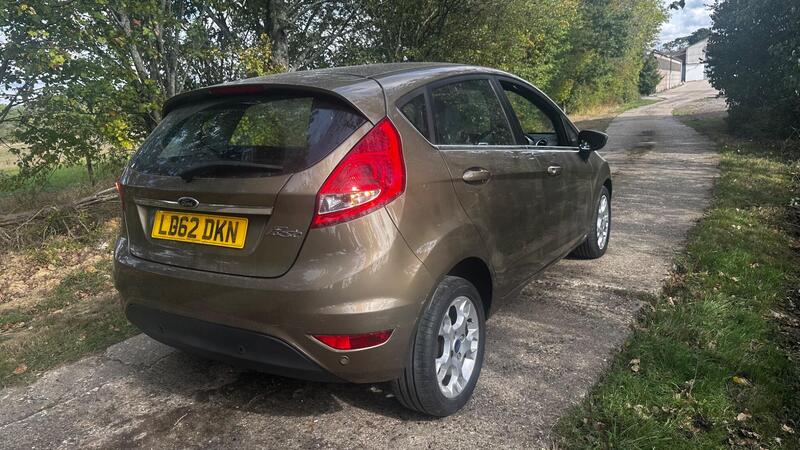 2012 Ford Fiesta — photo 6