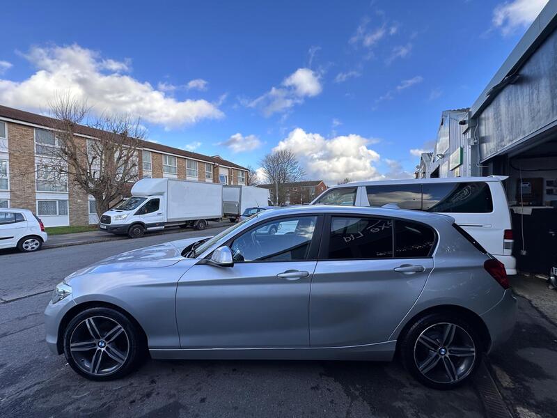 BMW 1 Series view 5