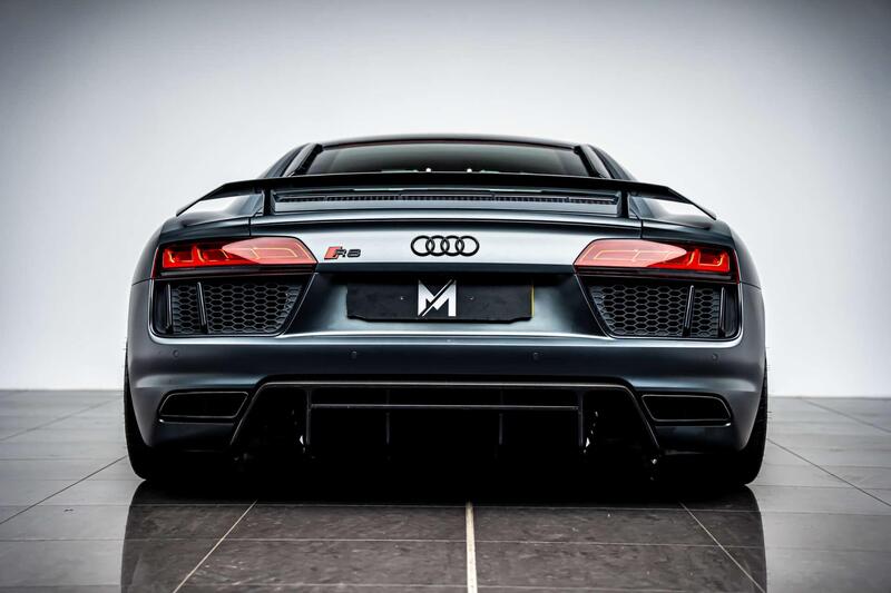 Audi Audi R8 view 4