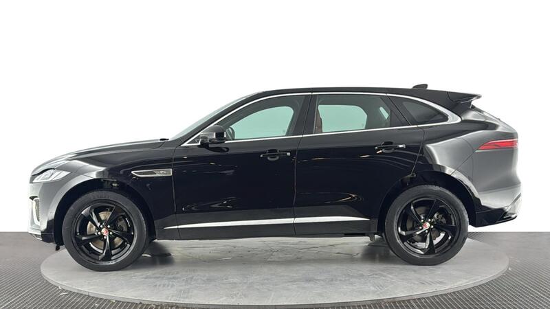 Jaguar F-Pace view 7