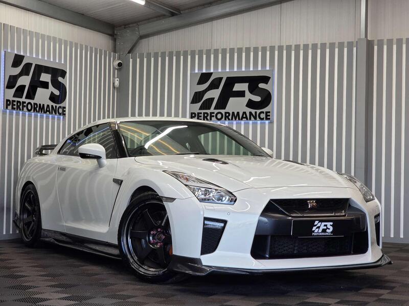 Nissan GT-R