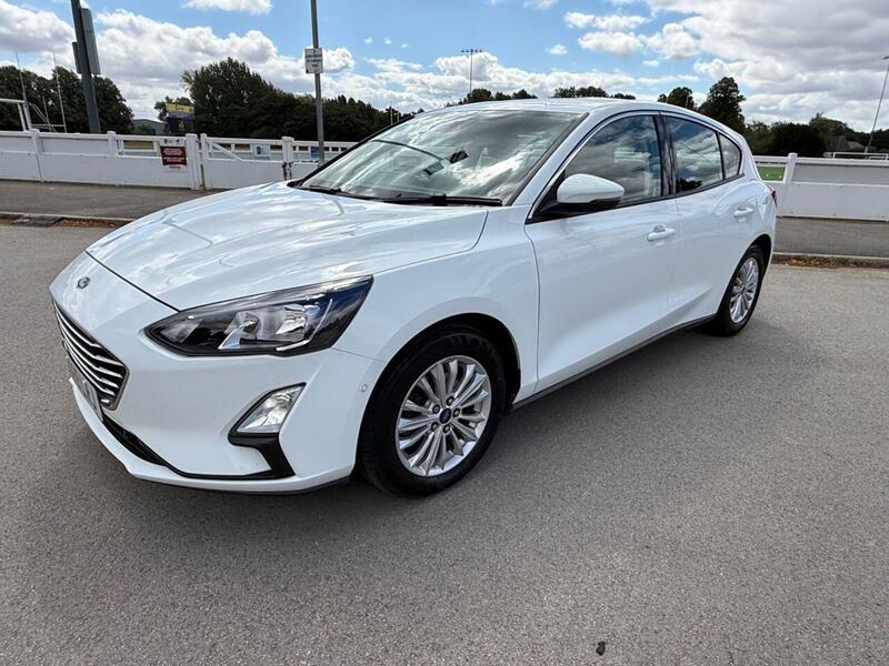 Ford Focus view 7