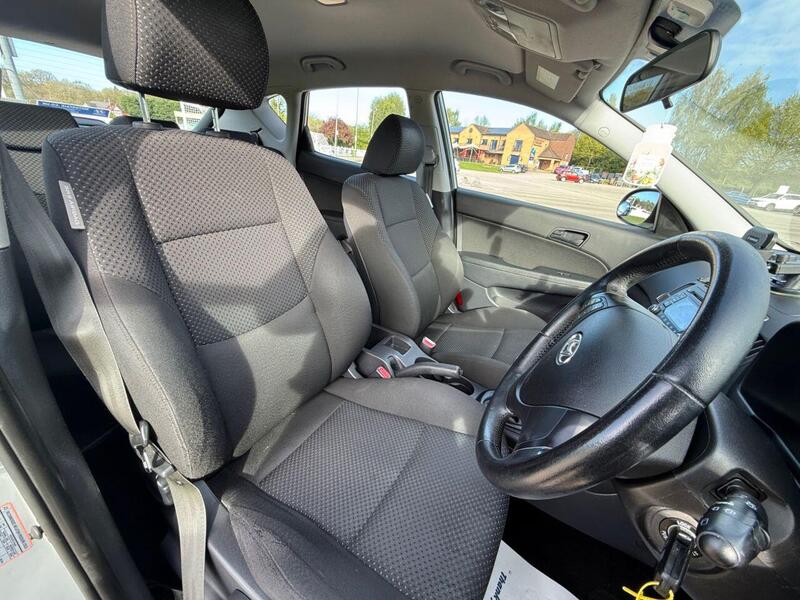 Hyundai I30 view 3