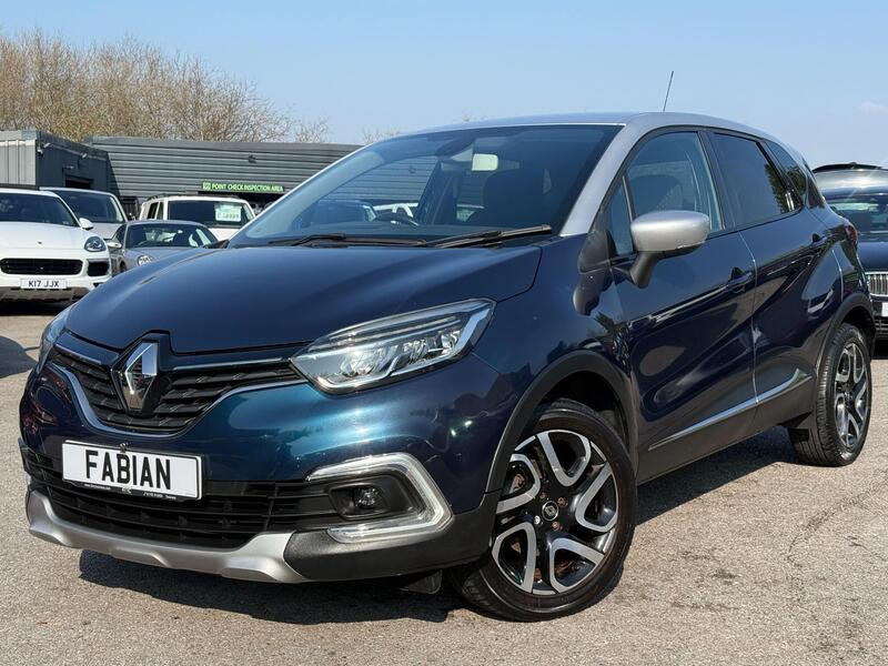 Renault Captur view 2