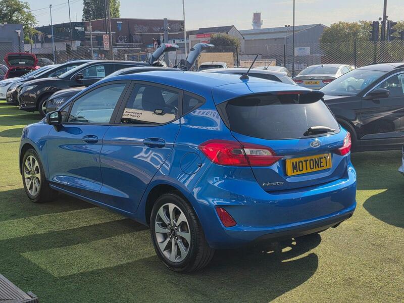 Ford Fiesta view 5