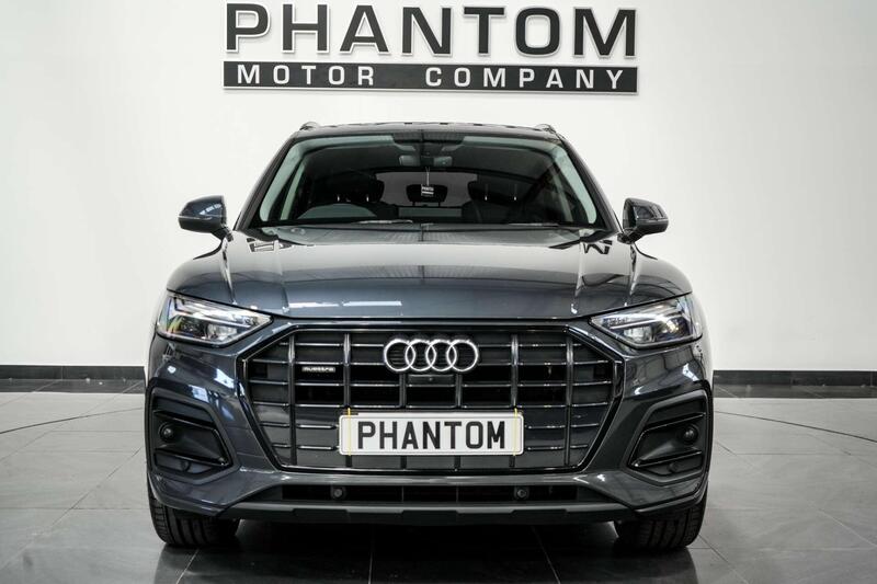 Audi Audi Q5 view 2