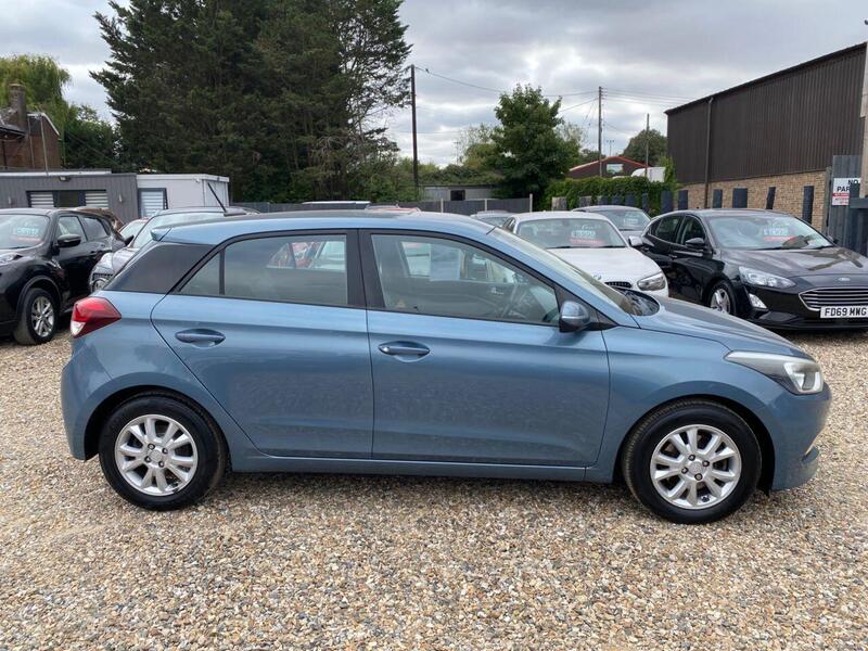 Hyundai I20 view 3