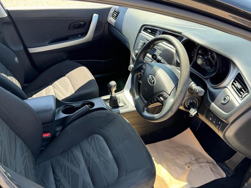 Kia Ceed view 2
