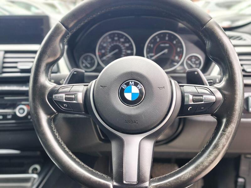 BMW 3 Series view 3