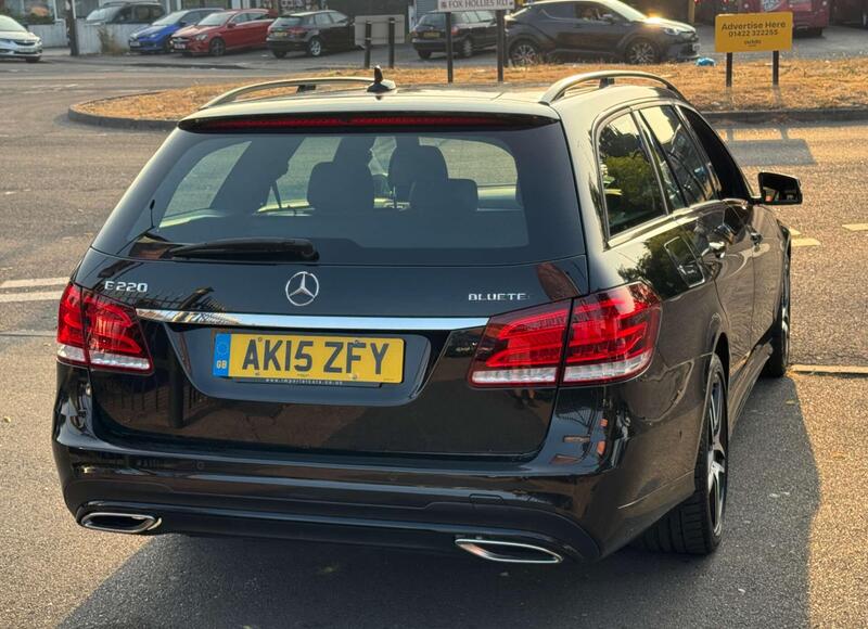 Mercedes-Benz E-Class view 6