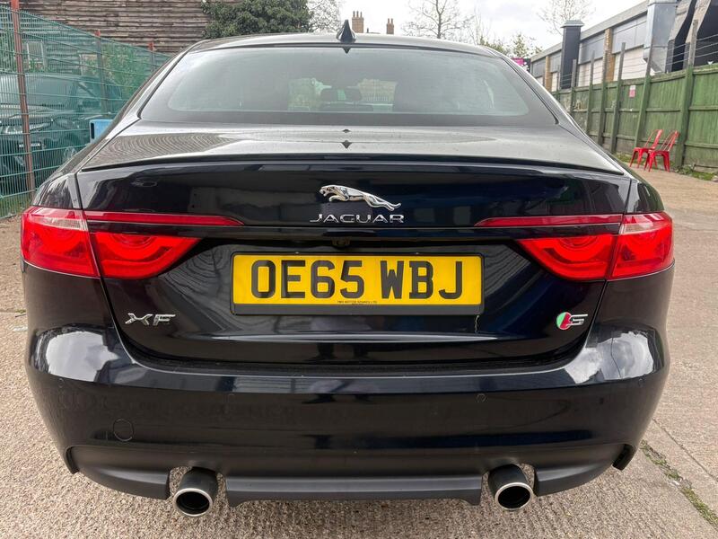 Jaguar XF view 5