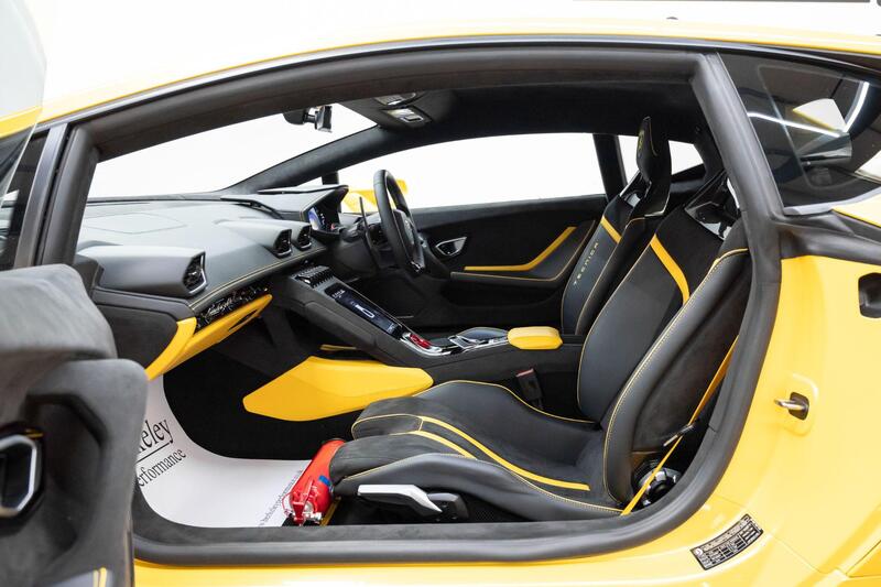 Lamborghini Huracan view 3