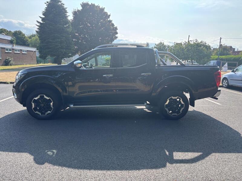 Nissan Navara view 4
