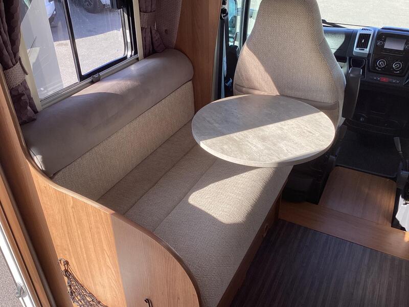 Auto-Trail Tracker RB — image 15