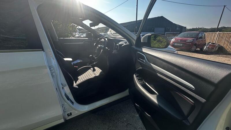 2024 MG MG ZS — photo 17