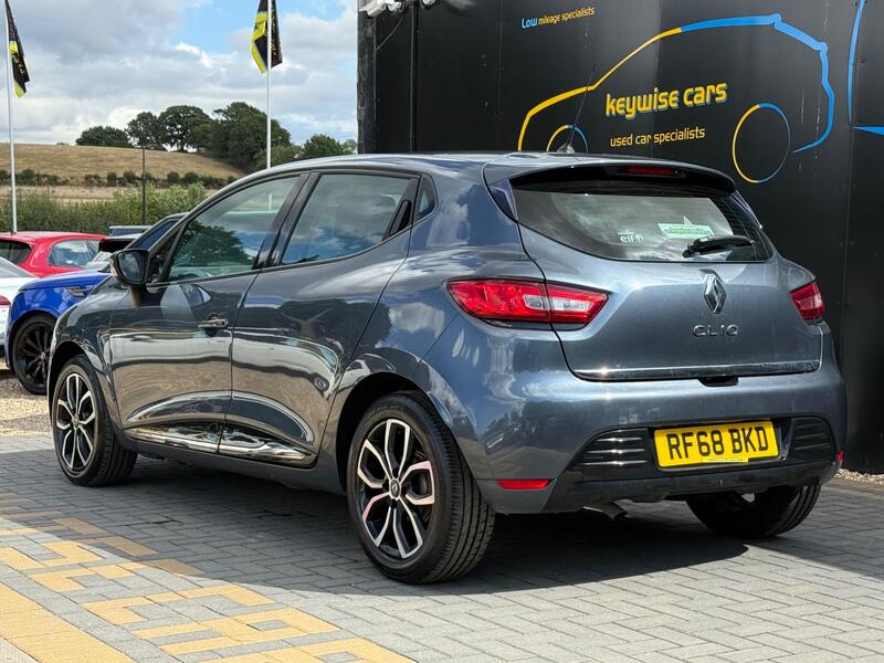Renault Clio view 3