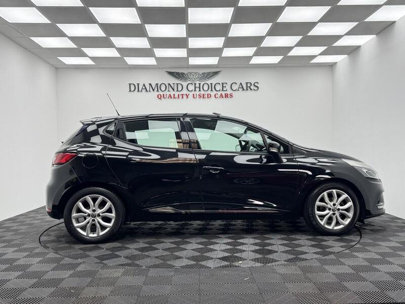 Renault Clio view 6