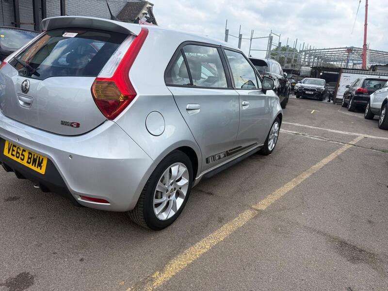 MG MG3 view 4