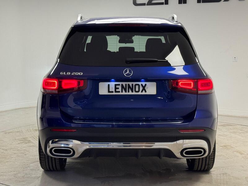 Mercedes-Benz Mercedes-Benz GLB view 5