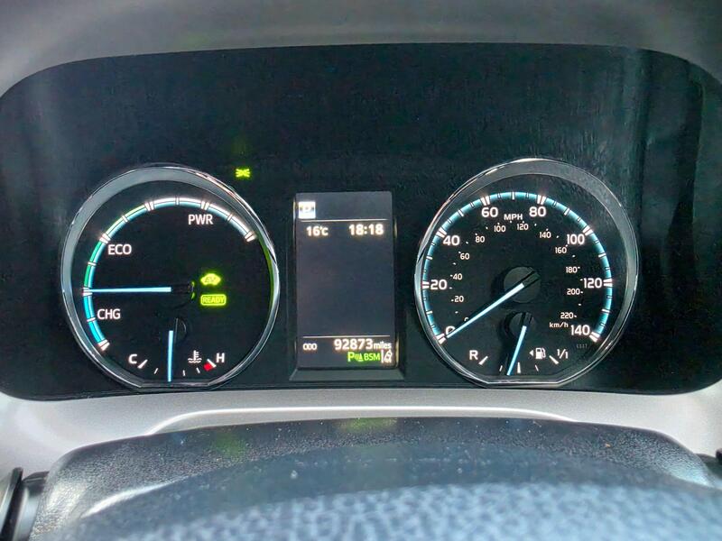 Toyota RAV4 2.5 VVT-h Excel CVT 4WD Euro 6 (s/s) 5dr thumbnail 39