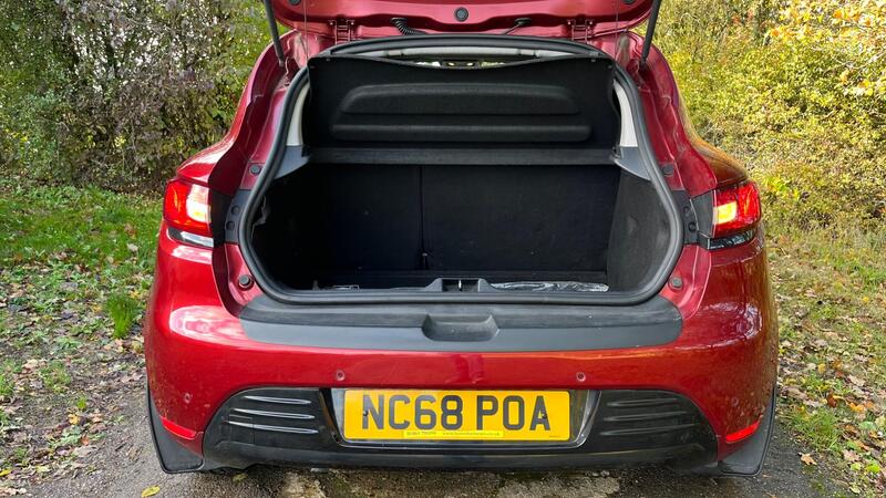 2019 Renault Clio — photo 10