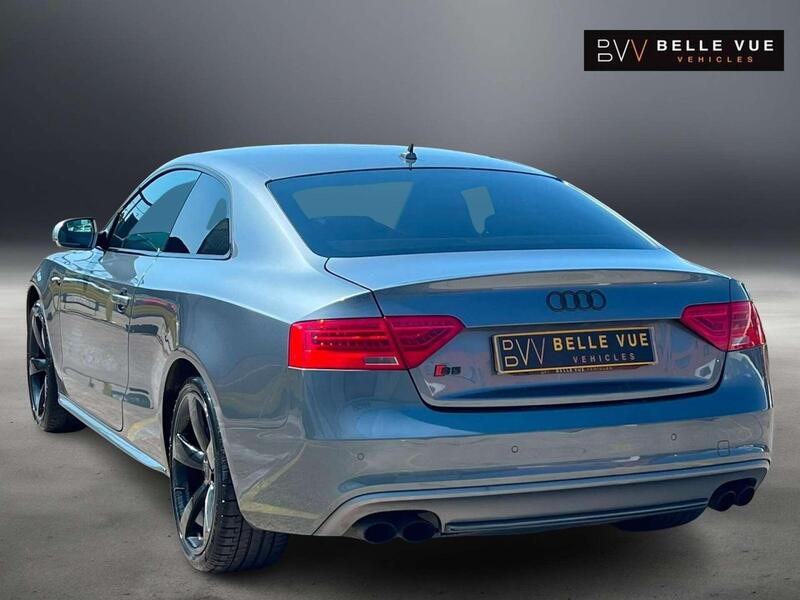Audi S5 view 4