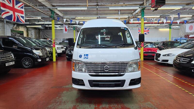 Nissan Elgrand view 4