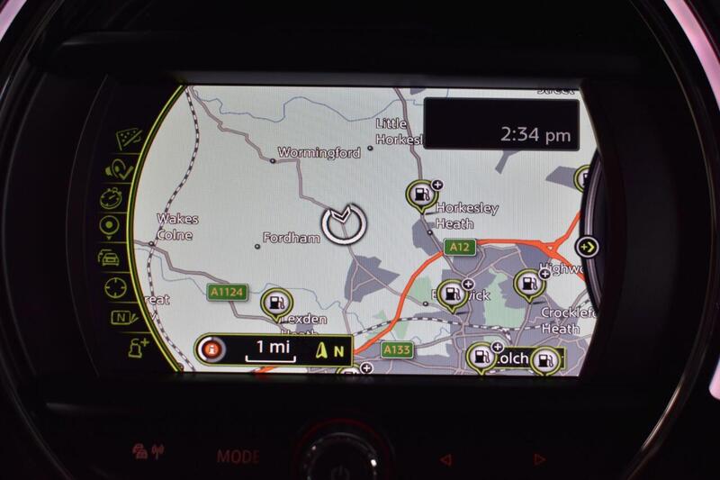 Mini Clubman view 2
